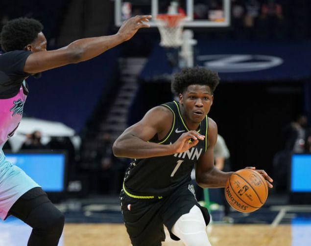 竞技宝-包含巴特勒连续十场比赛得分超过爆冷，澳大利亚队挑战极限！的词条